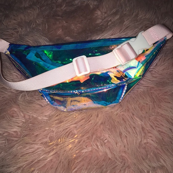 Colorful Fanny pack💗 - Picture 3 of 6